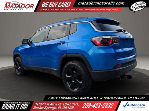 Used 2018 Jeep Compass Latitude w/ Popular Equipment Group FWD image 8