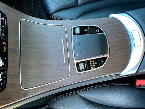 Used 2020 Mercedes-Benz GLC 300 image 15