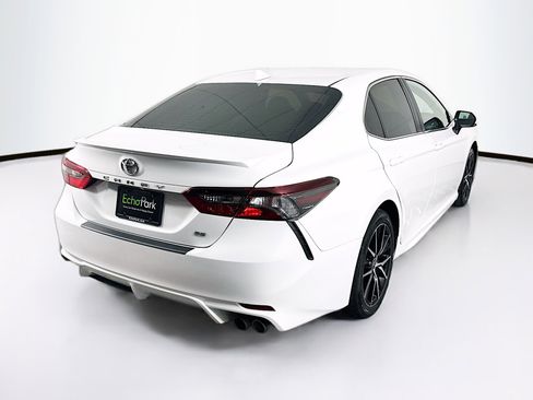 Used 2023 Toyota Camry SE w/ Convenience Package image 9