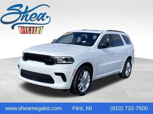 Used 2024 Dodge Durango GT image 1