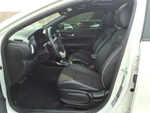 Used 2024 Kia Forte GT-Line w/ GT-Line Premium Package FWD image 13