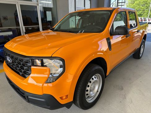New 2026 Ford Maverick XL FWD image 3