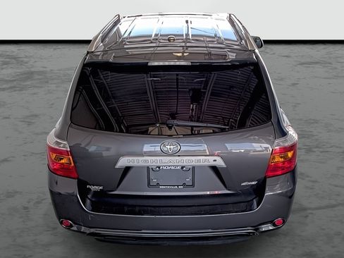 Used 2010 Toyota Highlander Limited AWD/4WD image 3