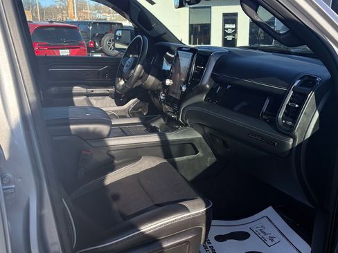 Used 2025 RAM 1500 Limited image 6