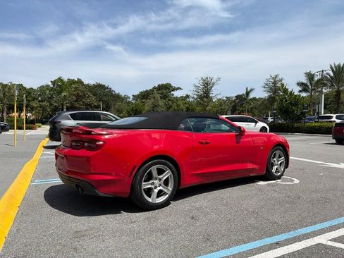 Used 2019 Chevrolet Camaro LT RWD image 5