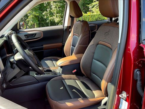 New 2025 Ford Bronco Sport Outer Banks w/ Outer Banks Tech Package+ AWD/4WD image 9