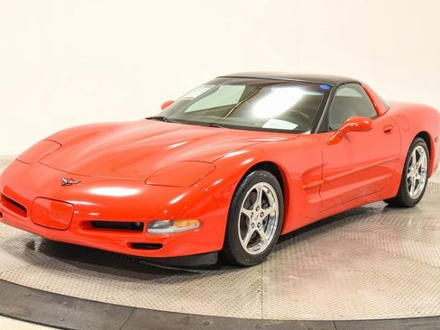 Used 2004 Chevrolet Corvette Coupe w/ Roof Package image 6