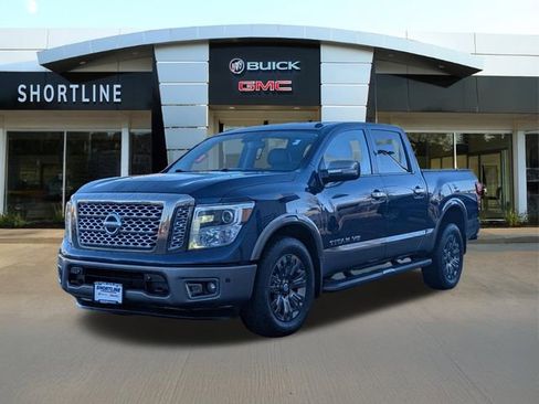 Used 2018 Nissan Titan Platinum Reserve image 7