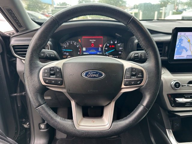 Used 2023 Ford Explorer XLT w/ Equipment Group 202A RWD image 19