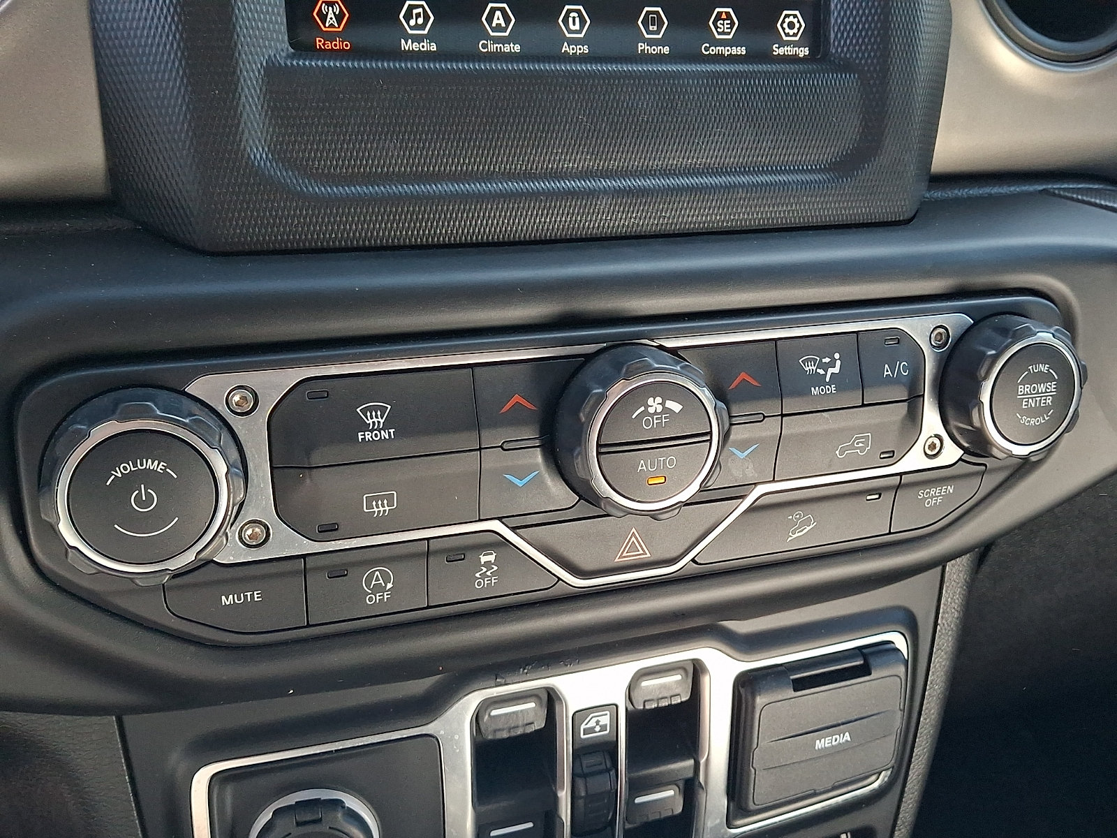 Used 2020 Jeep Wrangler Unlimited Sport S AWD/4WD image 15