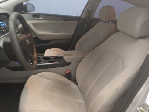 Used 2017 Hyundai Sonata SE FWD image 17