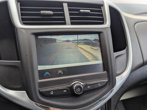 Used 2017 Chevrolet Sonic LT FWD image 21
