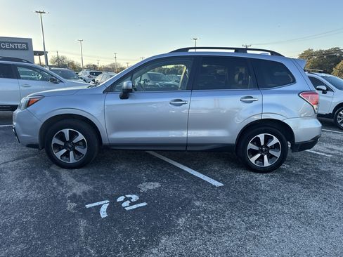 Used 2018 Subaru Forester 2.5i Limited image 6