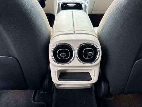 Certified 2024 Mercedes-Benz GLC 300 4MATIC image 17