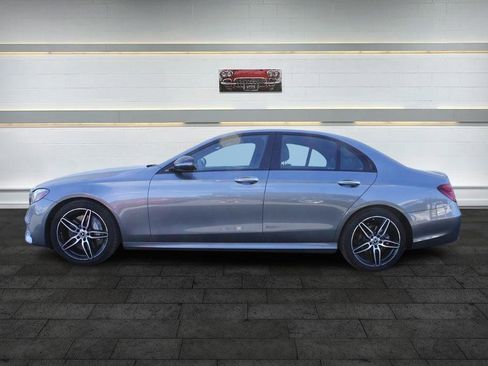 Used 2019 Mercedes-Benz E 300 image 4