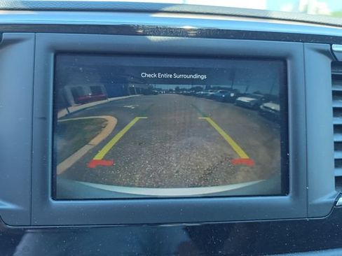Used 2023 Chrysler Voyager LX FWD image 25