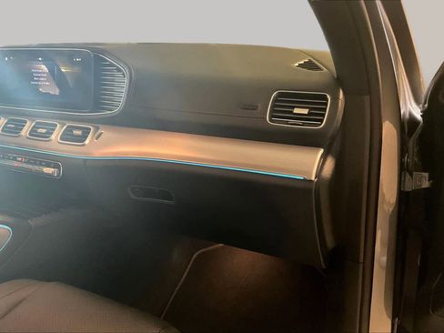Used 2025 Mercedes-Benz GLS 450 4MATIC image 17