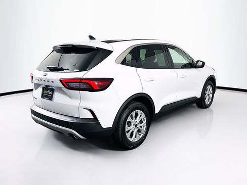 Used 2024 Ford Escape Active FWD image 9