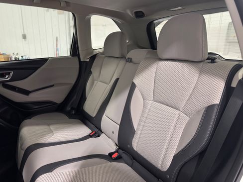 Used 2019 Subaru Forester Premium image 28