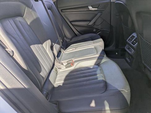 Used 2018 Audi Q5 2.0T Premium w/ Convenience Package image 17