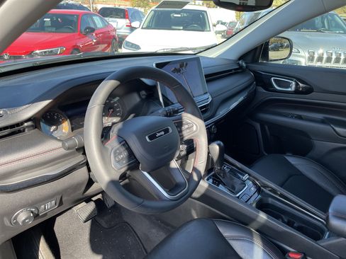 Used 2022 Jeep Compass Trailhawk w/ Trailer Tow Group image 10