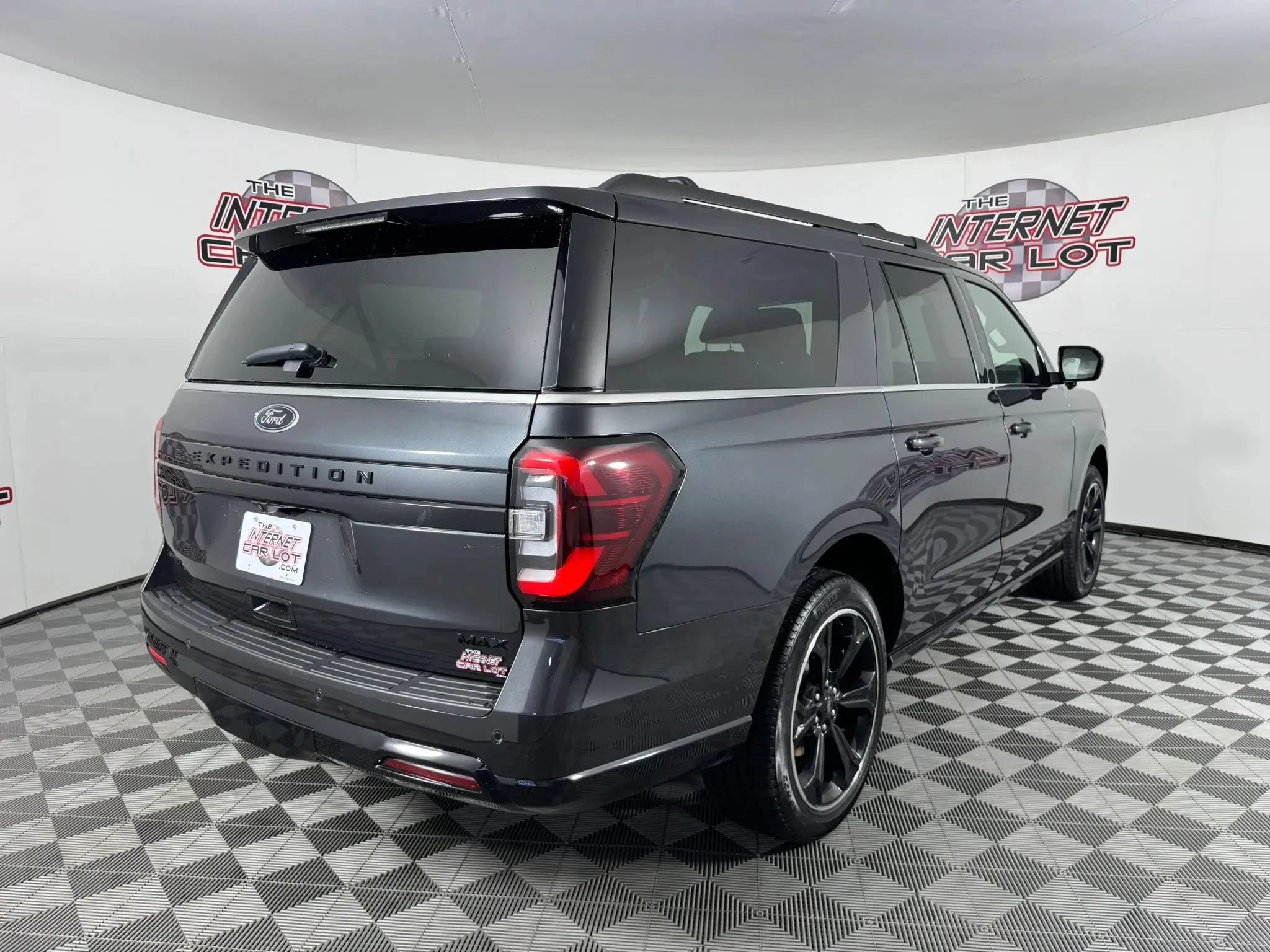 Used 2024 Ford Expedition Max Limited AWD/4WD image 7