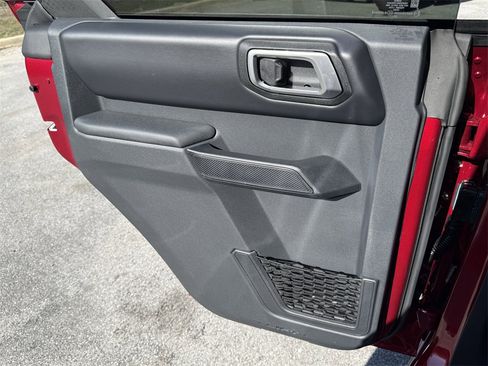 New 2025 Ford Bronco Badlands image 56