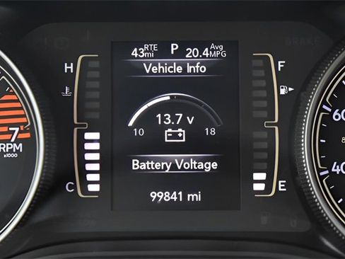 Used 2019 Jeep Cherokee Latitude w/ Popular Appearance Group image 25