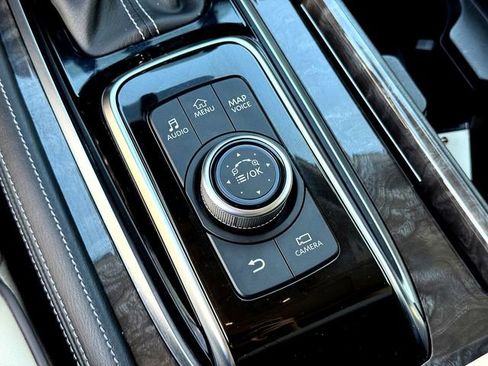 Used 2023 Nissan Armada Platinum w/ Cargo Package image 19