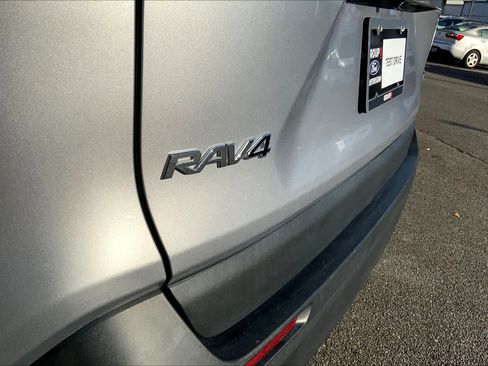 Used 2023 Toyota RAV4 XLE image 30