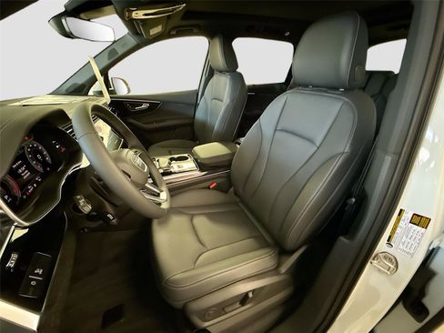 New 2026 Audi Q7 3.0T Premium Plus AWD/4WD image 22