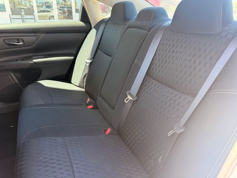 Used 2017 Nissan Altima 2.5 S w/ Power Driver Seat Package FWD image 34