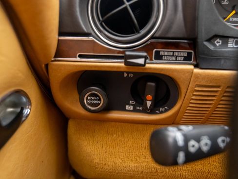 Used 1987 Mercedes-Benz 560 SL image 29