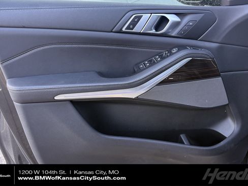 Used 2020 BMW X5 xDrive40i w/ Premium Package image 1