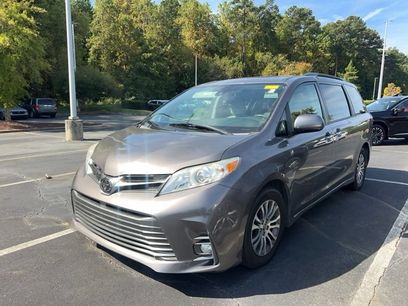 Used 2020 Toyota Sienna XLE