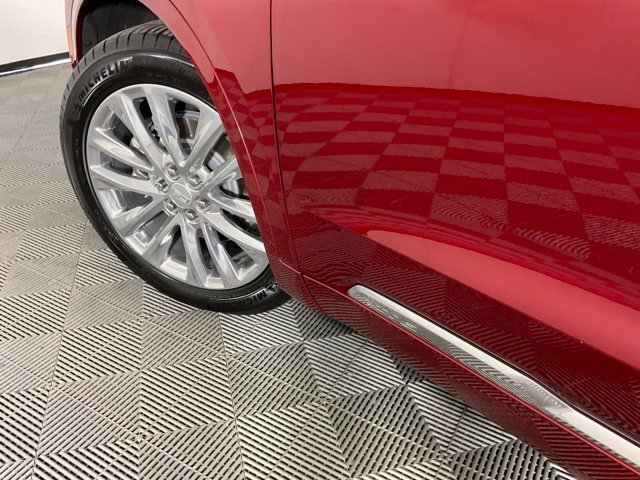 Used 2025 Cadillac XT6 Premium Luxury w/ Technology Package AWD/4WD image 37