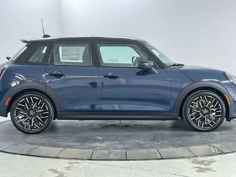 New 2026 MINI Cooper S FWD image 8