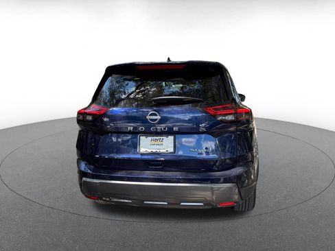 Used 2026 Nissan Rogue SL AWD/4WD image 8