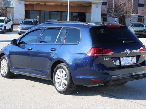 Used 2016 Volkswagen Golf S image 7