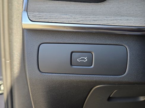 New 2026 Volvo XC90 B6 Plus image 24