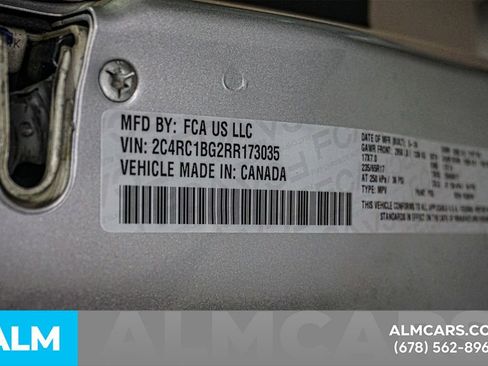 Used 2024 Chrysler Pacifica Touring-L image 60