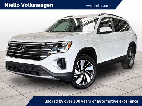 Used 2025 Volkswagen Atlas SE AWD/4WD image 1