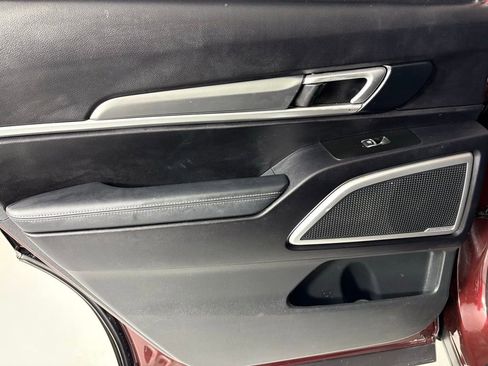 Used 2022 Kia Telluride LX image 36