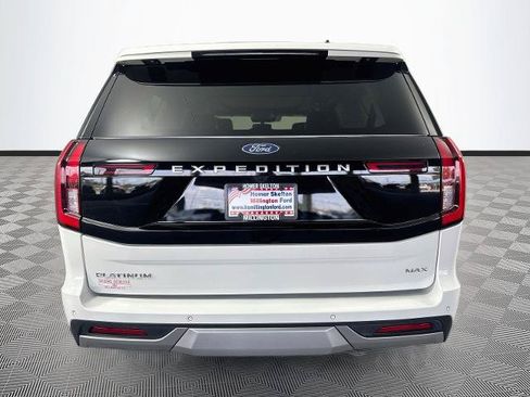 Certified 2025 Ford Expedition Max Platinum w/ Driver's Package AWD/4WD image 6