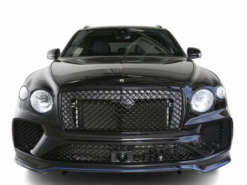 Used 2025 Bentley Bentayga image 7