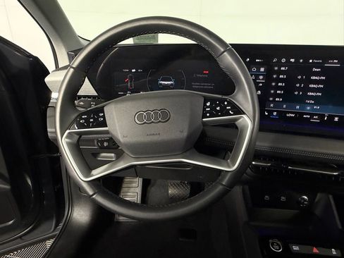 Used 2025 Audi Q6 e-tron Premium Plus w/ Premium Plus AWD/4WD image 14