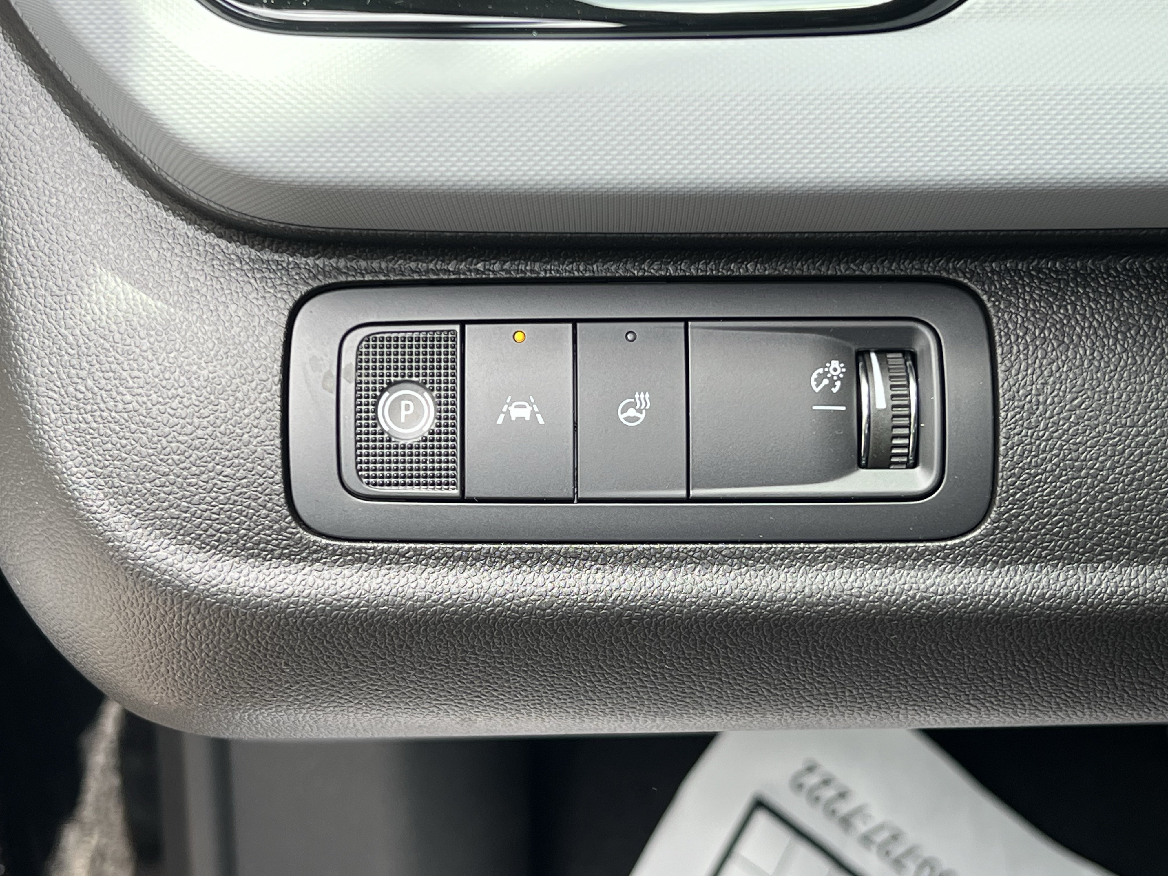 New 2027 Chevrolet Bolt LT w/ Comfort Package FWD image 18