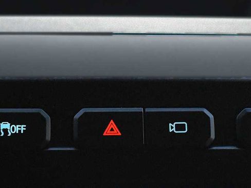 Used 2019 Ford F150 Platinum w/ Equipment Group 701A Luxury image 19