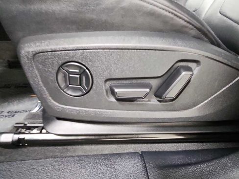 Used 2023 Audi Q3 2.0T Premium AWD/4WD image 14