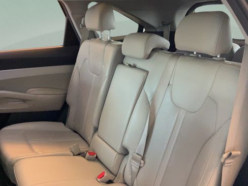 Used 2023 Kia Sorento S w/ Panoramic Sunroof Package AWD/4WD image 24